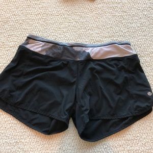 black lulu lemon shorts
